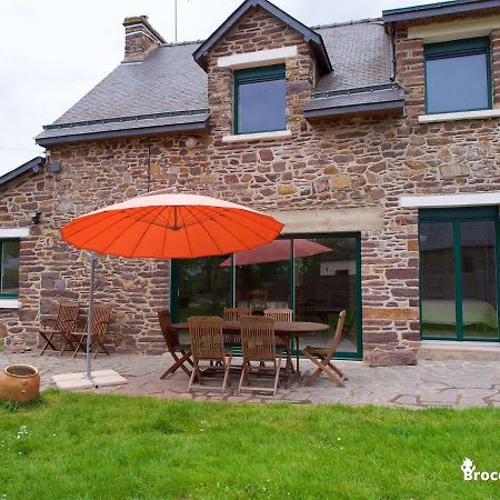 Gite Lancelot Du Val Campeneac Exterior photo